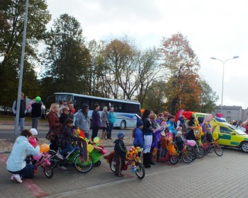 Viļānos izbraukumā devās neparasti transportlīdzekļi