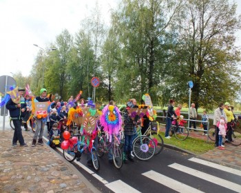 Viļānos izbraukumā devās neparasti transportlīdzekļi