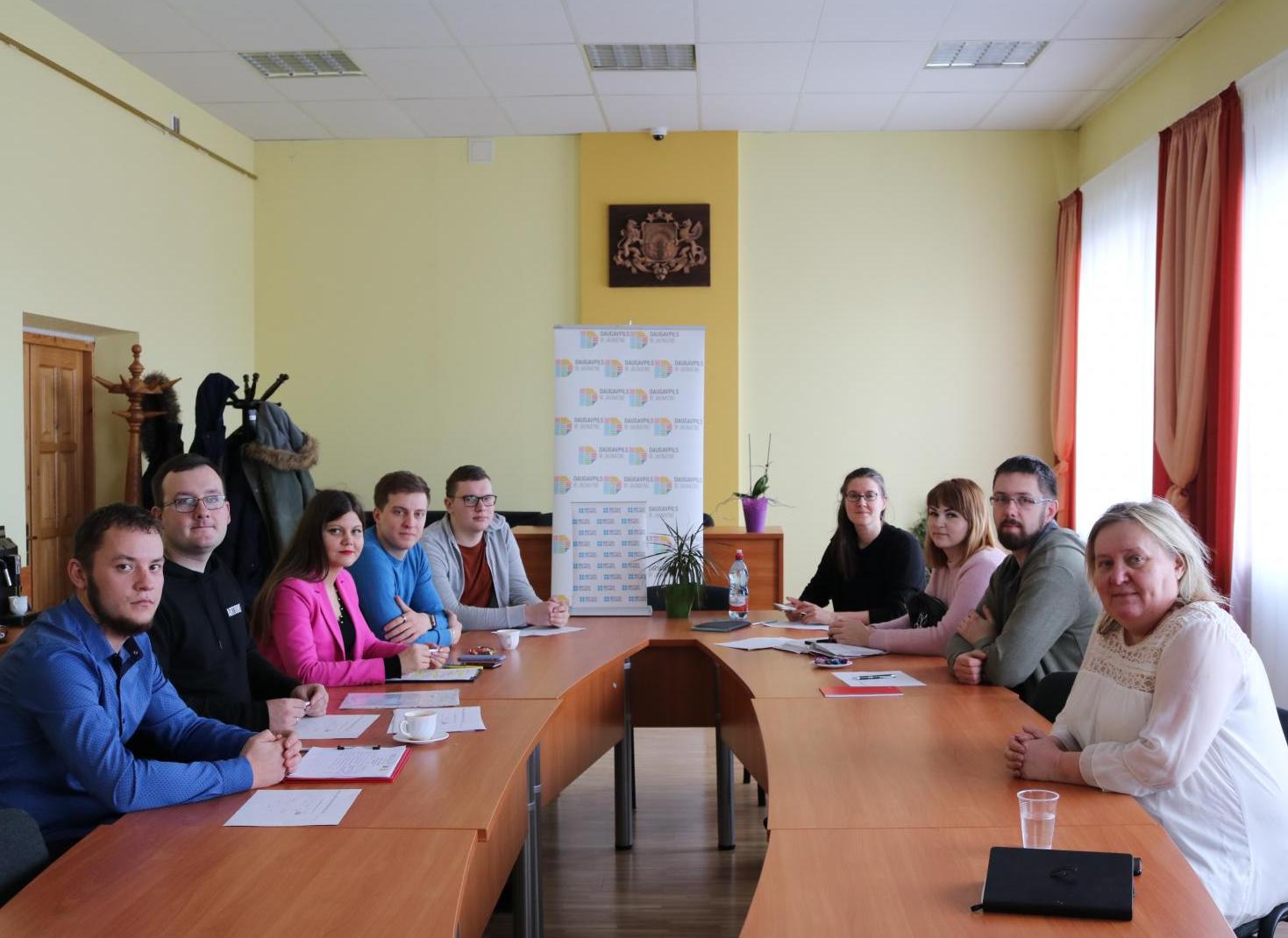 Sadarbība ar Daugavpils jauniešu lietu speciālistiem, jauniešiem un British Council pārstāvi